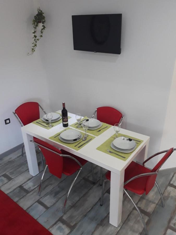 Tri Srece Apartment Ogulin Exterior photo